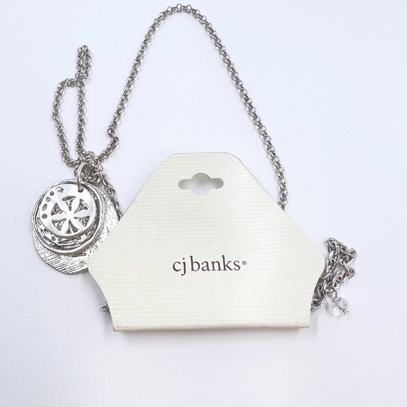 NWT – CJ & Banks – Starfish & Sand Dollar Pendant Silver Tone 20” Necklace - Picture 7 of 9